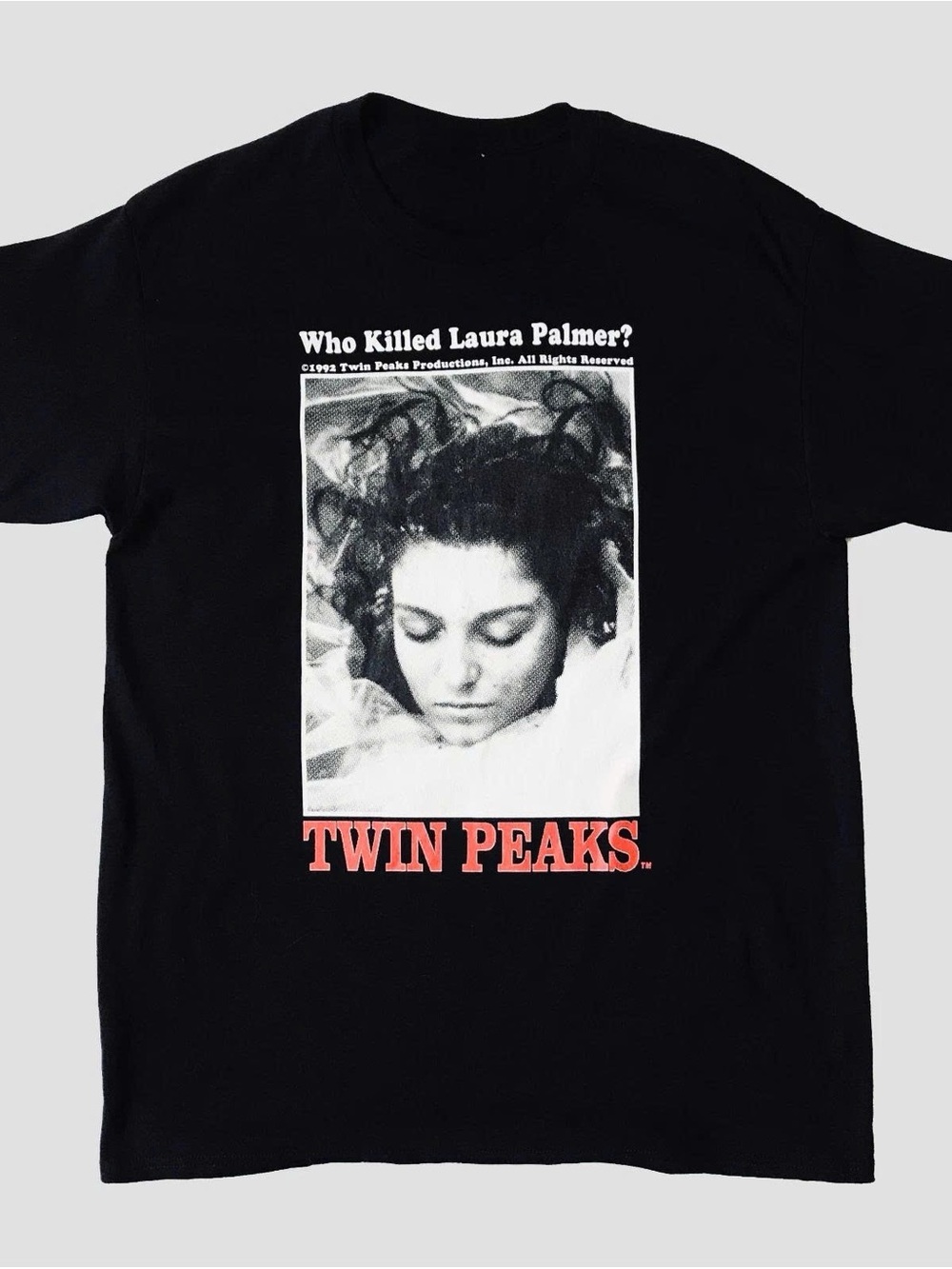 Gildan Black Twin Peaks 'Who Killed Laura Palmer?' Graphic Tee